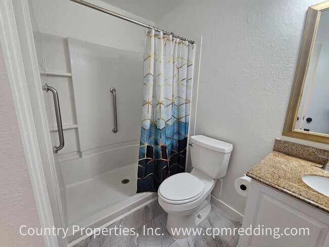 Building Photo - Price Reduced! Spacious 3-Bedroom House with Gated Pool in Panorama Heights Coming Available Now!