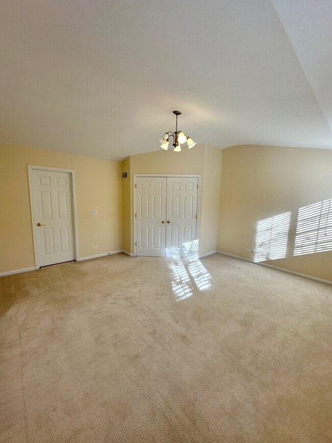 Building Photo - 2955 Talaga Dr