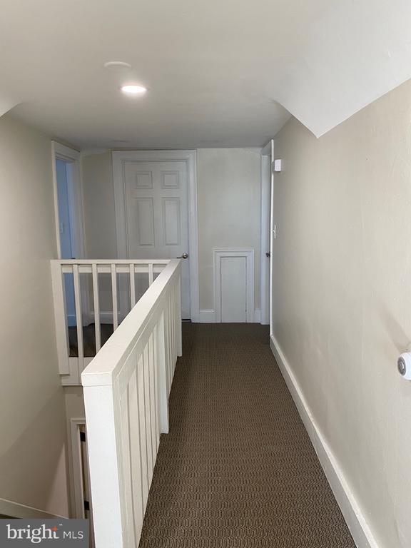 Building Photo - 478 E Main St