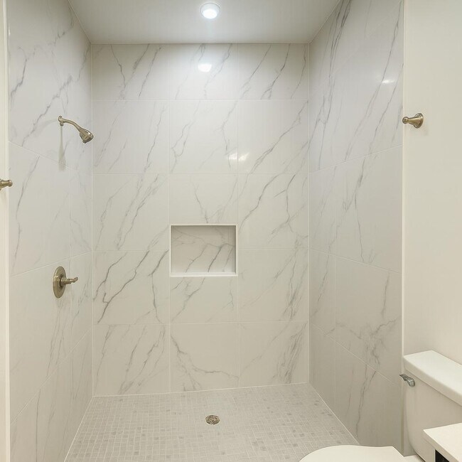 Building Photo - 5702 Moses Lp