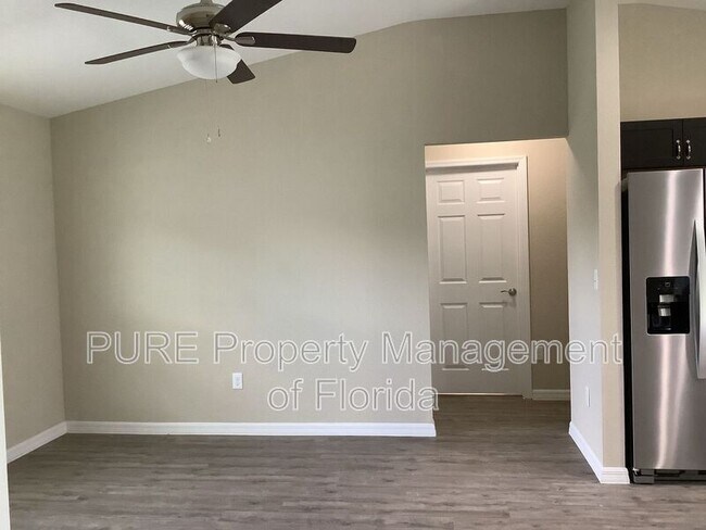 Building Photo - 15544 SW 41st Street Rd