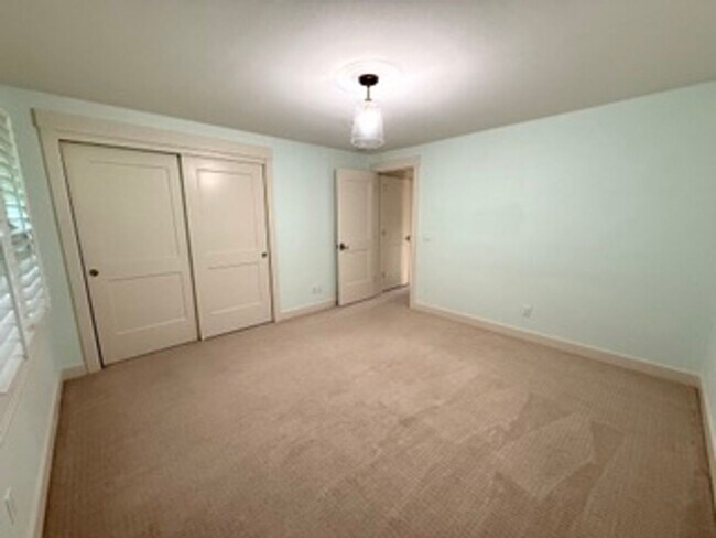 Building Photo - Desirable Scotts Valley Home!