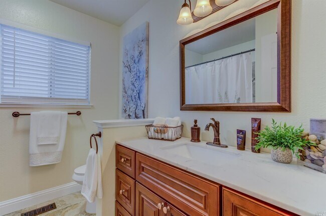 Building Photo - Three Bedroom Single Story Ranch Napa home in Coveted Hidden Valley