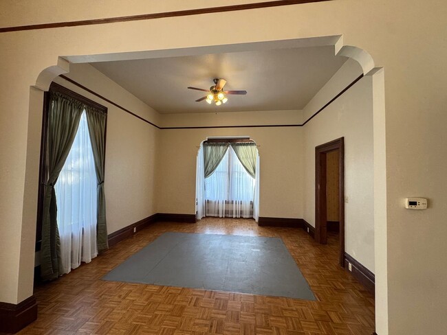 Building Photo - 801 Summer St