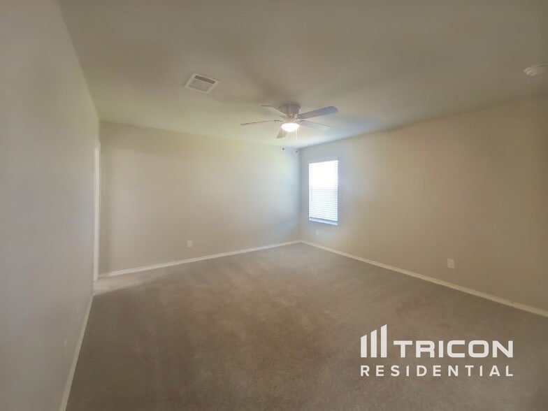 Building Photo - 9713 Marbach Brk