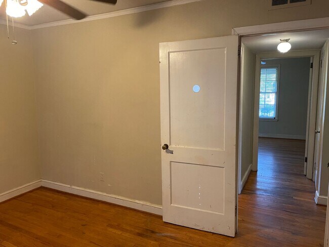 Building Photo - 108 Calhoun Rd