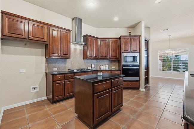 Building Photo - 16305 Almaden Dr