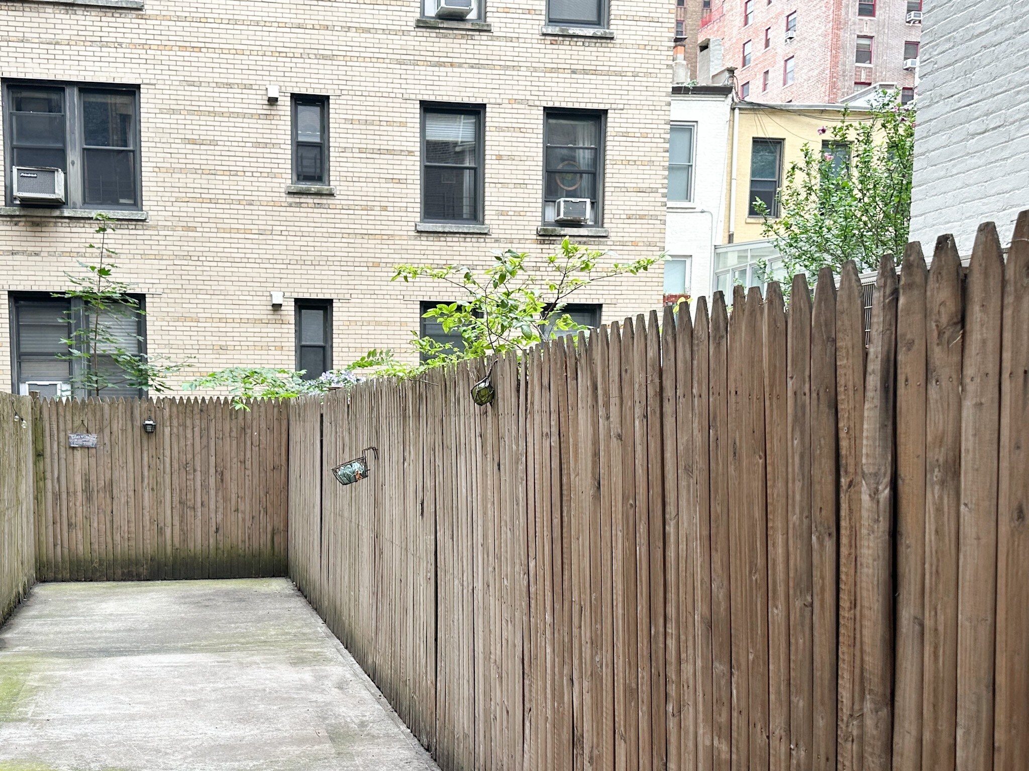 Building Photo - 308 W 105th St