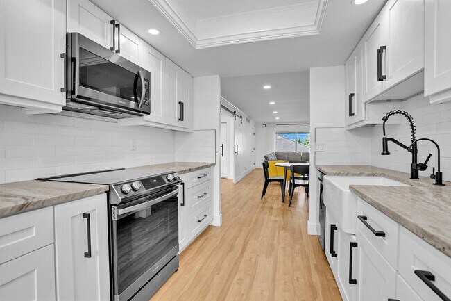 Building Photo - 1210 Sugar Sands Blvd