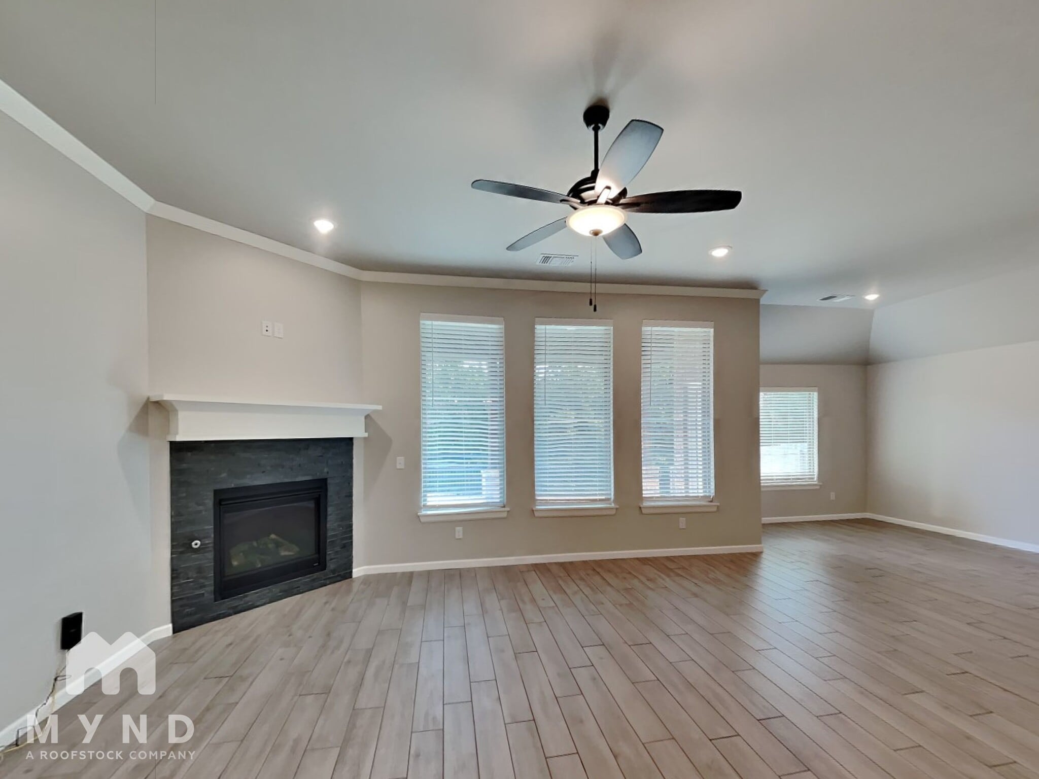 Building Photo - 5400 Riverrun Ct