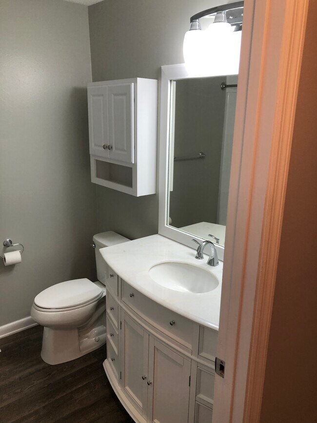 Building Photo - 11130 Concord Woods Dr