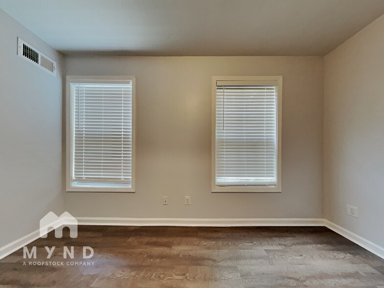 Building Photo - 2421 2nd St NW