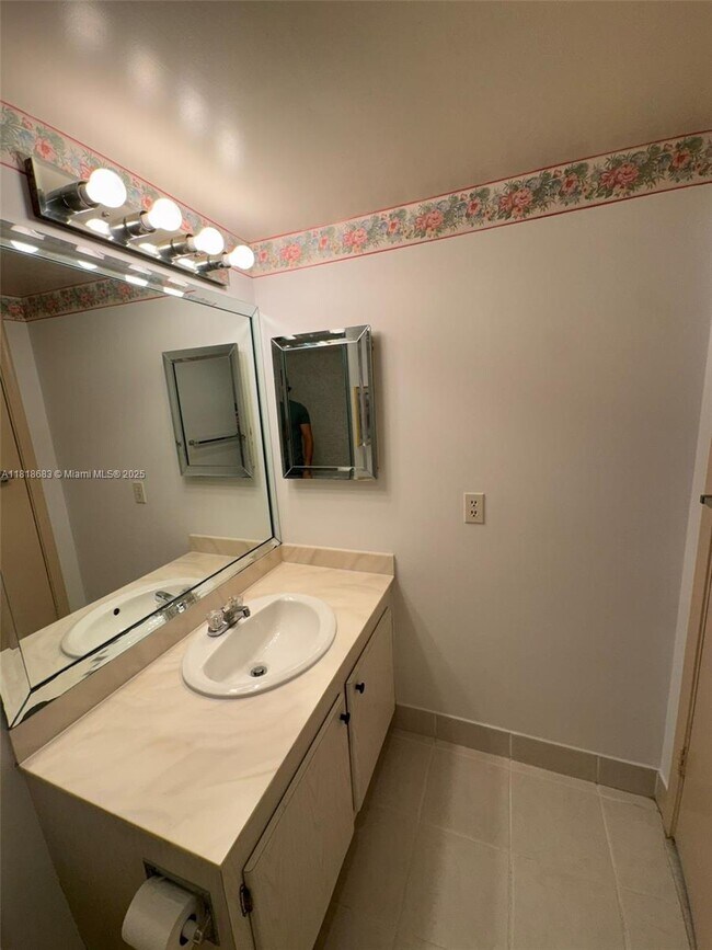 Building Photo - 4272 Deste Ct