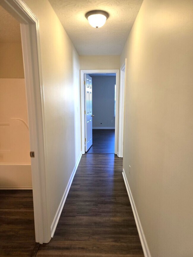 Building Photo - 3 Bedroom Ranch in Great Acres 251024