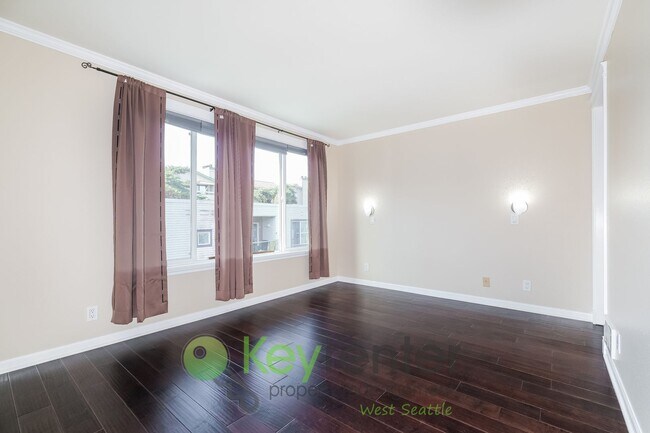 Building Photo - Comfort and Style in the Heart of Seattle