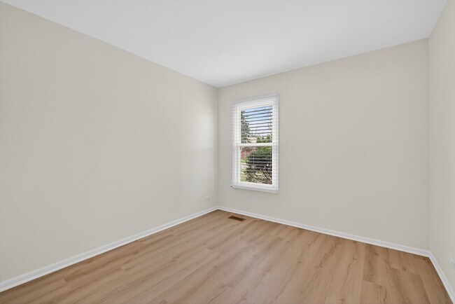 Building Photo - 2301 Providence Ct