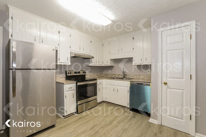 Building Photo - 155 Big Oak Cir