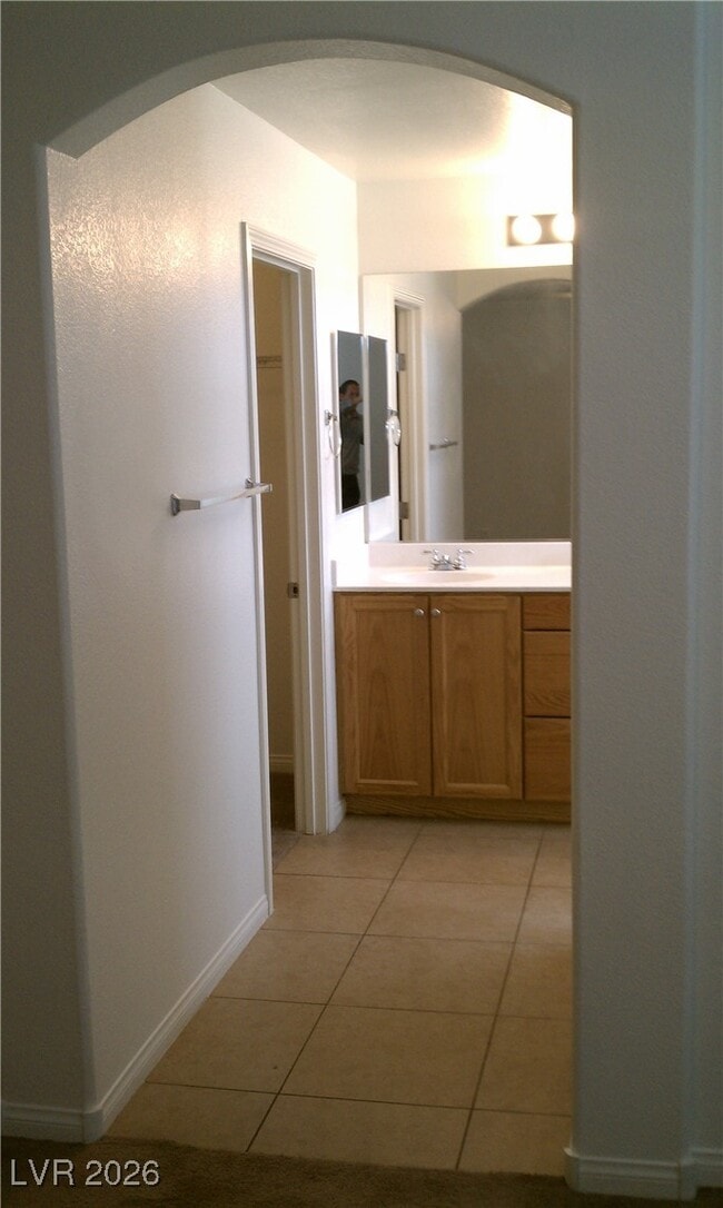 Building Photo - 5493 Ovando Way