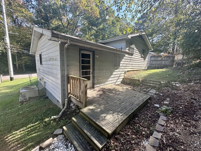 Building Photo - 1763 Whiteoak Rd