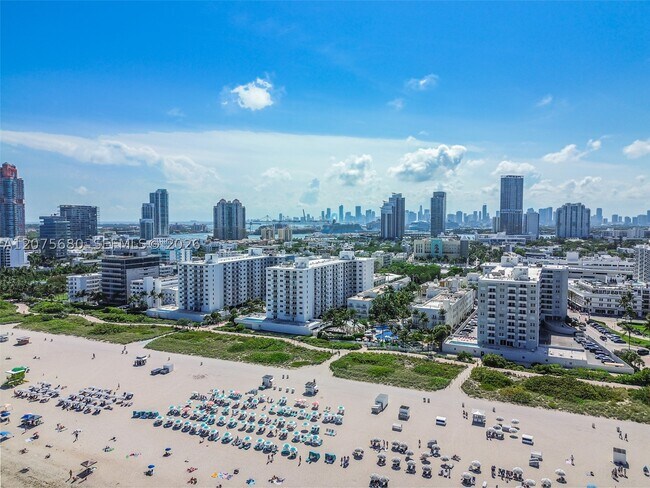 Building Photo - 401 Ocean 903