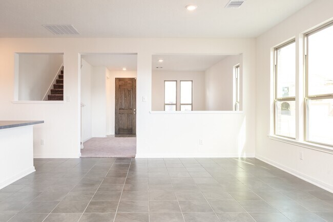 Building Photo - 6120 Whitewing Rd
