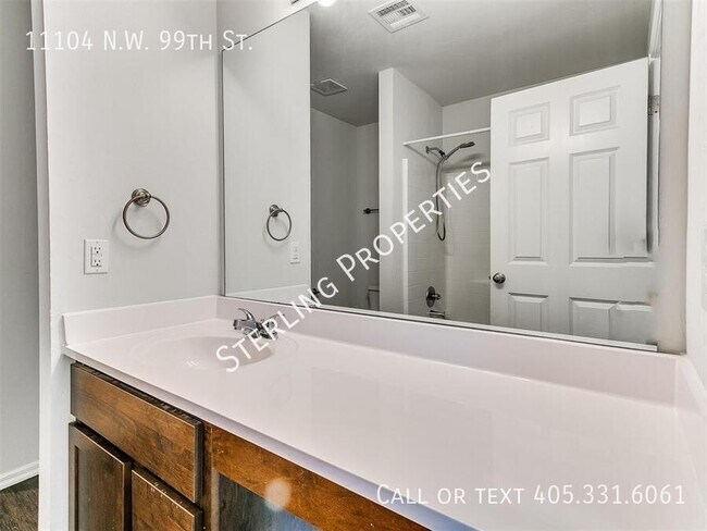 Building Photo - 11104 NW 99th St