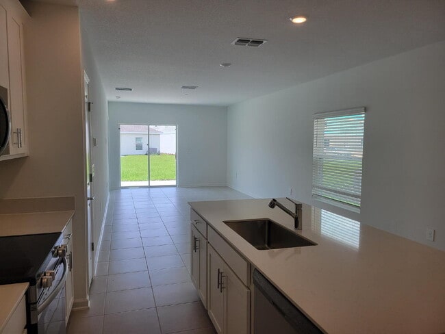 Building Photo - Brand New Home in Clermont, Close to Olympus!