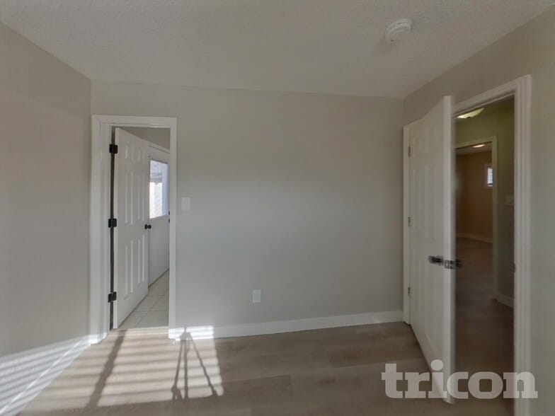 Building Photo - 1548 Glacier Dr