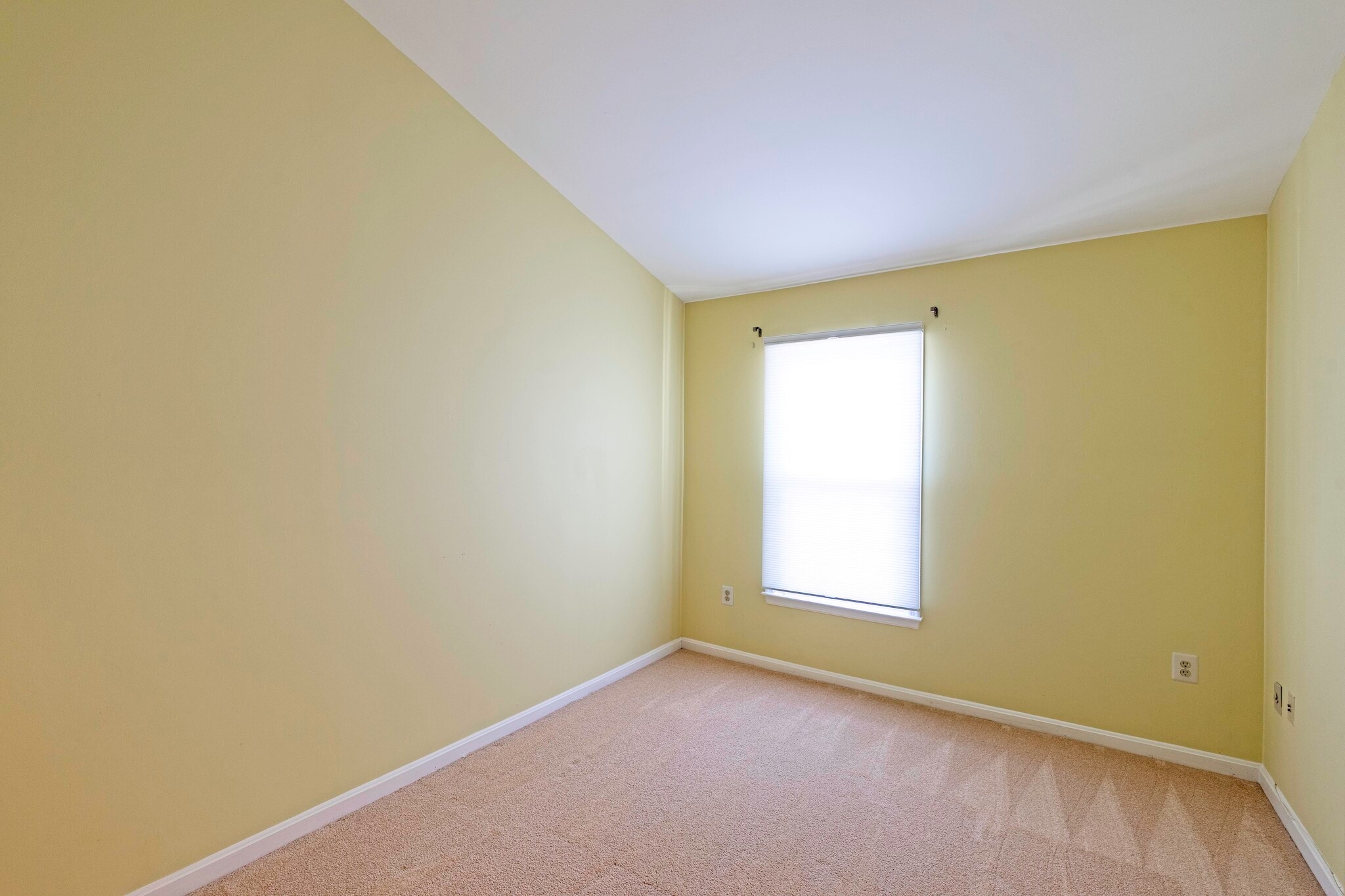 Building Photo - 5708 Belcher Farm Dr