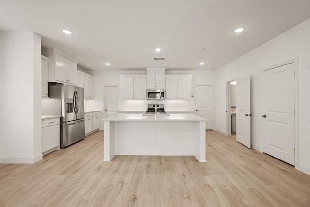 Building Photo - 8936 Magnet Dr
