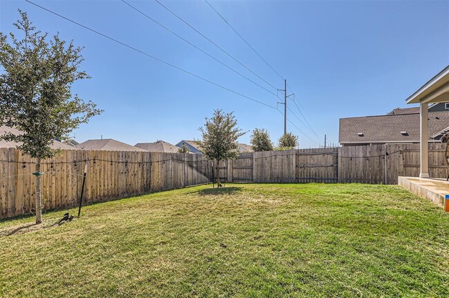 Building Photo - 213 Majestic Cedar Dr