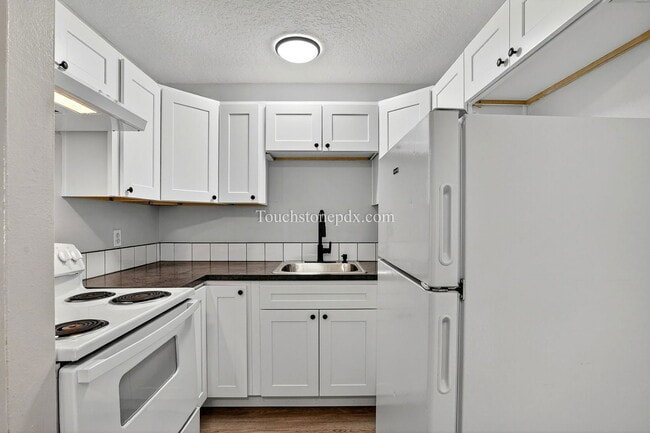 Building Photo - 2429 SE 135th Ave