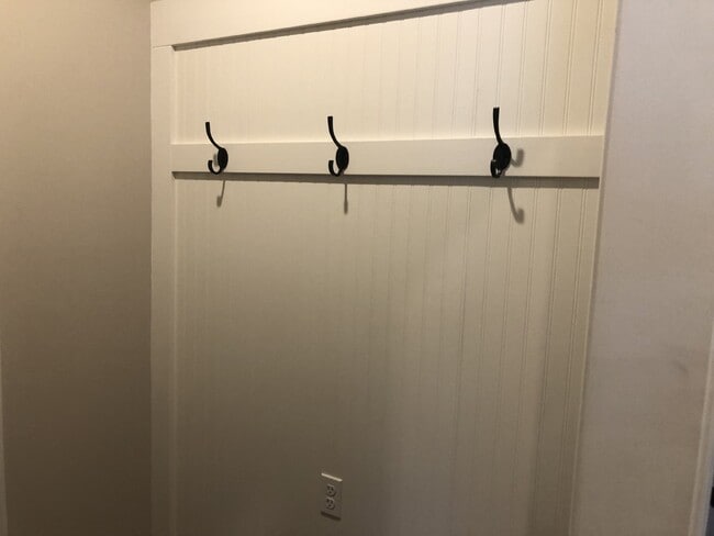 Building Photo - 1 BD 1 BA CONDO AVAILABLE AT PEACEFUL CYPRESS RIDGE LOCATION