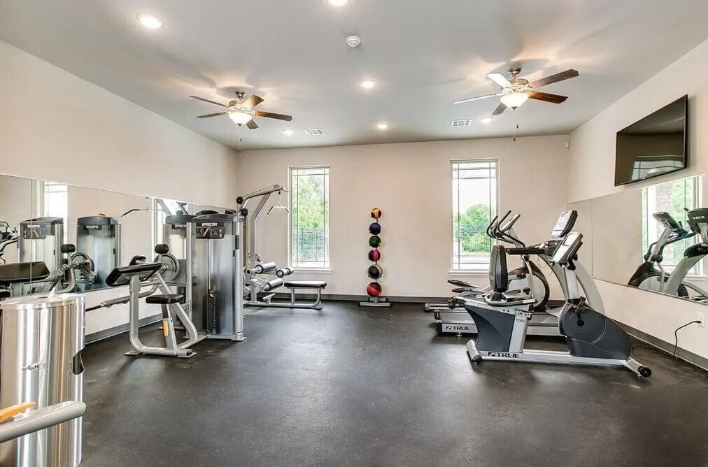 Community Gym - 1221 SW 141st St