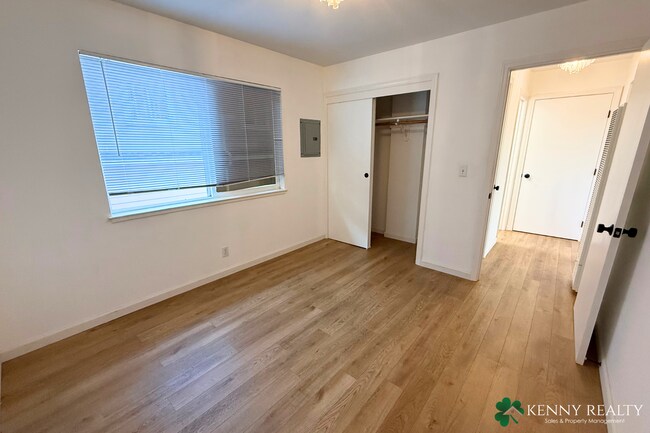 Building Photo - 240 San Diego Ave