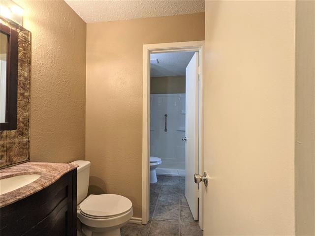 Building Photo - 134 Bellaire Dr