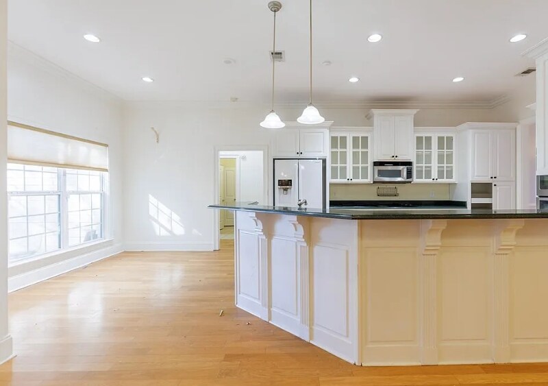 Building Photo - 4419 Triple Oak Dr