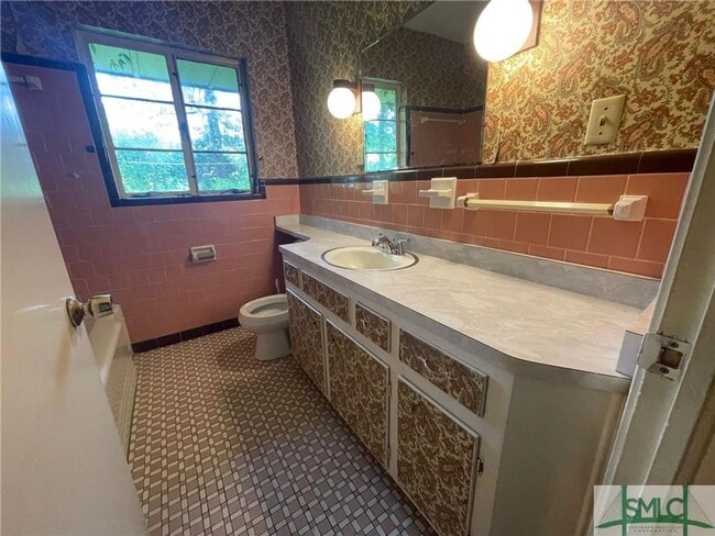 Building Photo - 5525 W Waters Dr