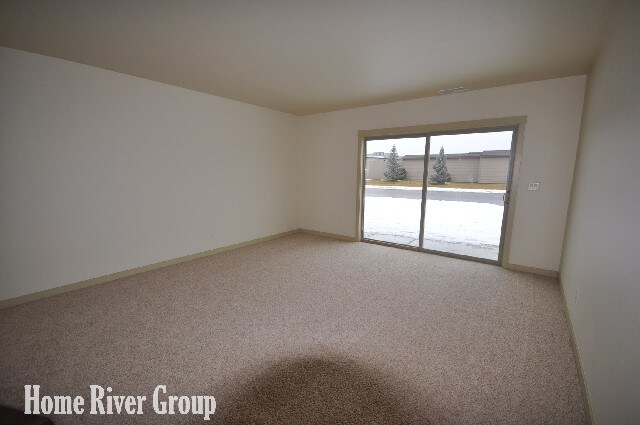 Building Photo - 1576 W Deer Crest St