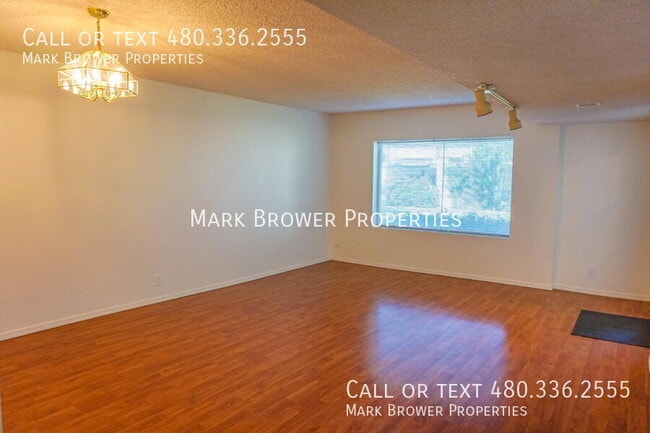 Building Photo - 3131 S Fairfield Dr