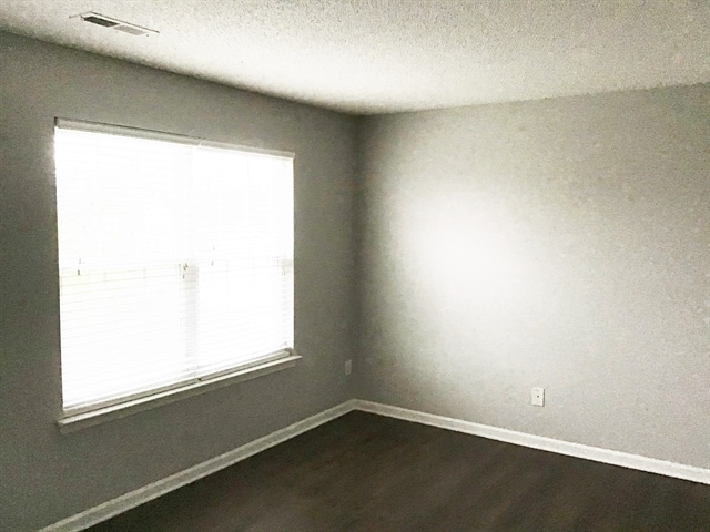 Building Photo - 3125 Teton Dr