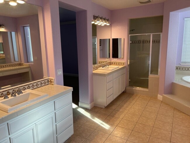 Building Photo - 1849 Alexander Way