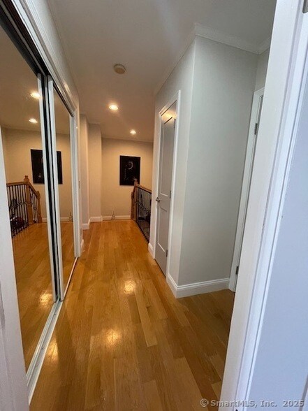 Building Photo - 69 Harbour Close