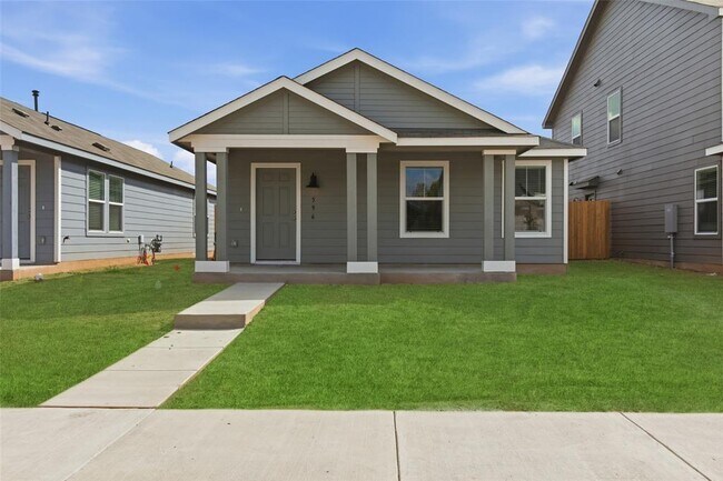 Building Photo - 596 Sormonne Lp