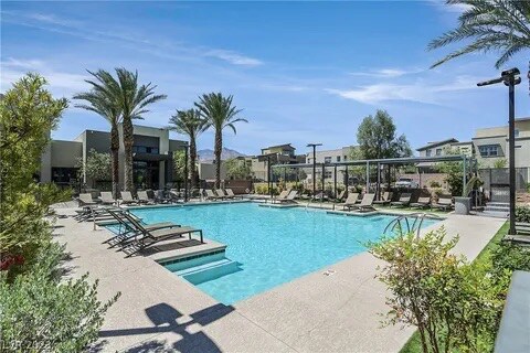 Building Photo - 11299 Glowing Ave