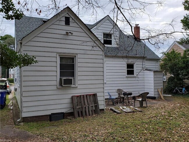 Building Photo - 5905 Hampton Blvd