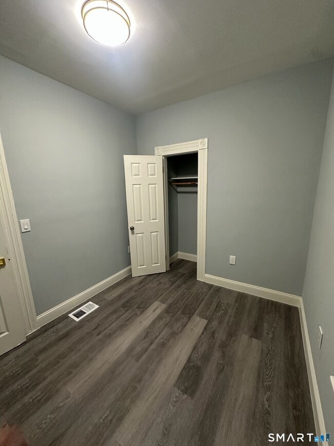 Building Photo - 268 Davenport Ave