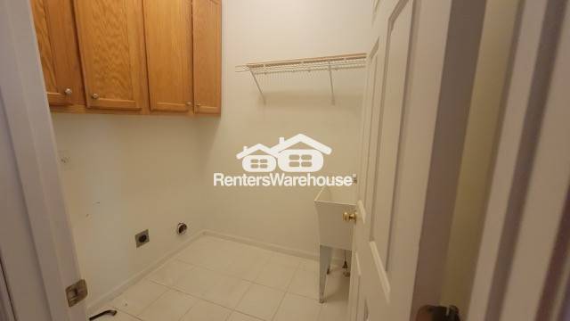 Building Photo - 2859 Fairburn Pl SW