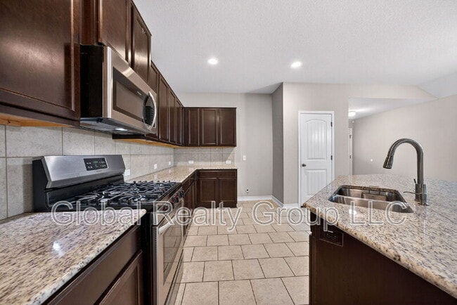 Building Photo - 8710 Fischer Falls