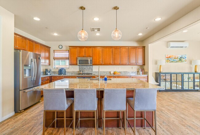 Building Photo - 74131 Imperial Ct E